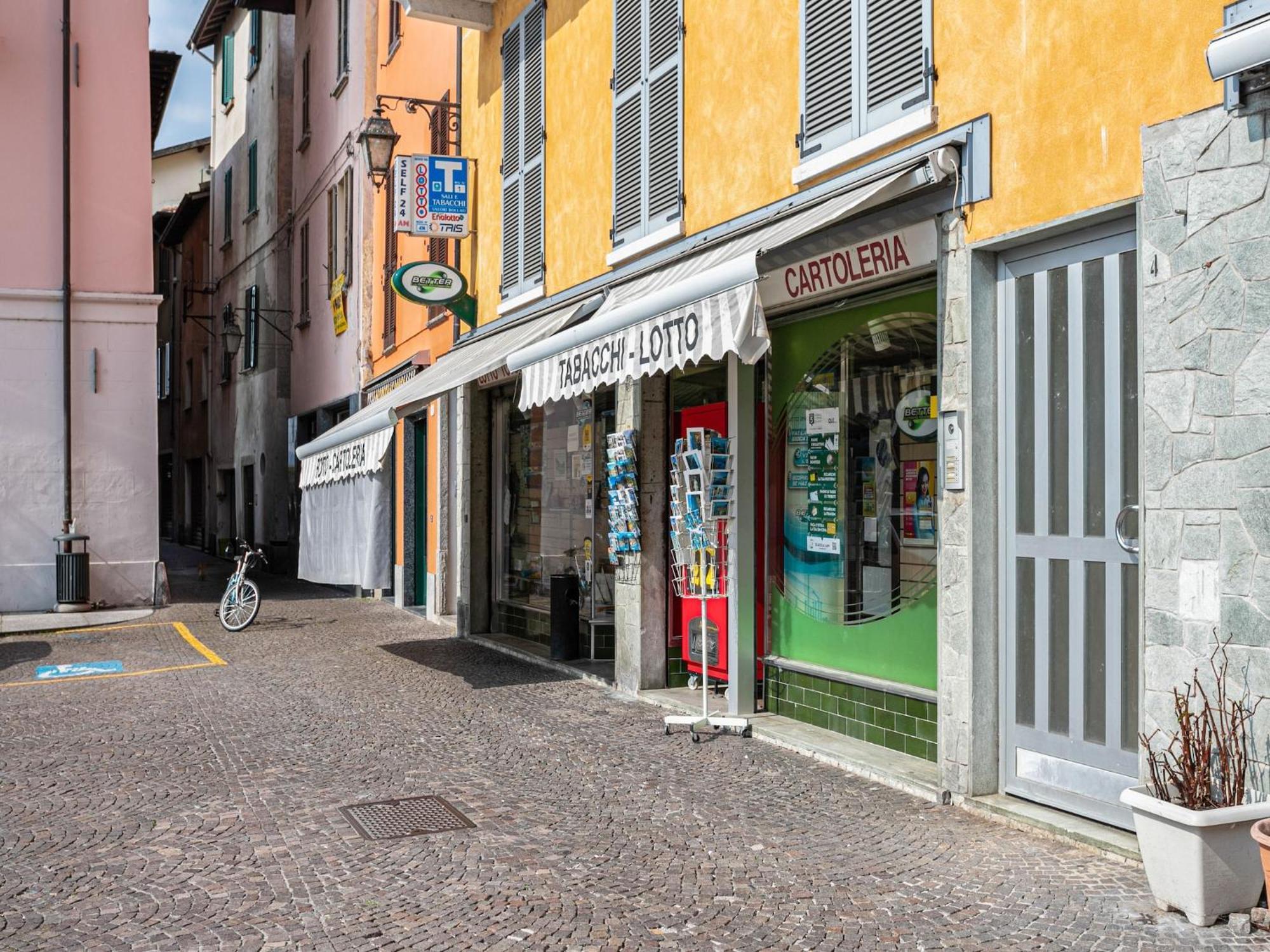 Ferienwohnung Wonderful Flat With Swimming Pool Lift And Garden Gravedona Exterior foto